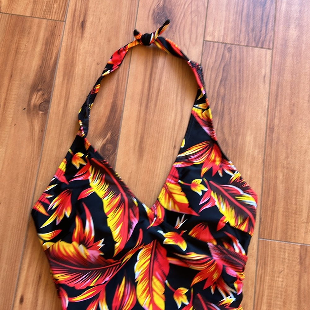 Bikini Bay One Piece Size‎ 12 Halter Swimsuit Black Orange Yellow Leaf Pattern - Picture 2 of 13